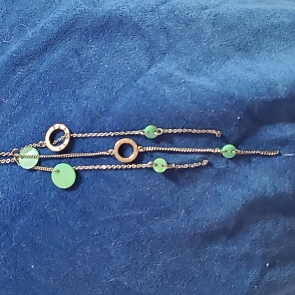 2/$12 Swan silvertone rhinestone and shell multi dangle necklace - Picture 2 of 6